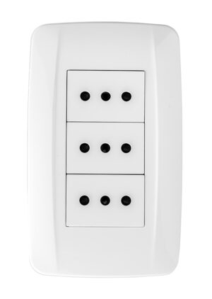 Tomacorriente 10A triple